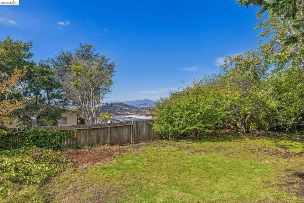 6334 Kensington Avenue Richmond, CA 94805