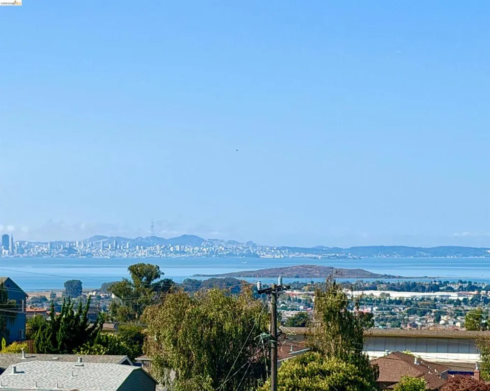 6334 Kensington Avenue Richmond, CA 94805
