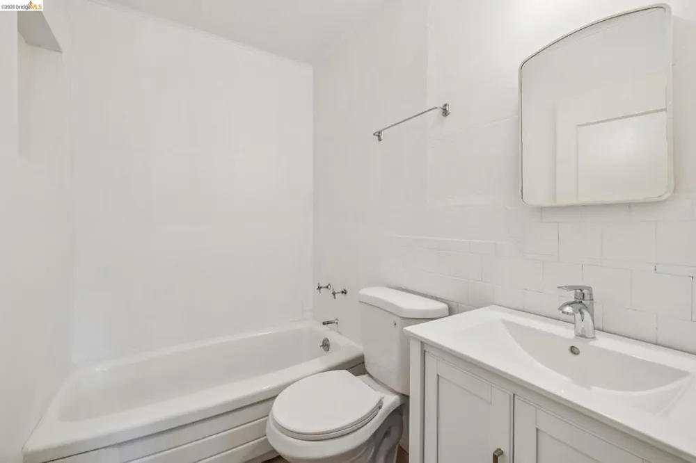 6334 Kensington Avenue Richmond, CA 94805
