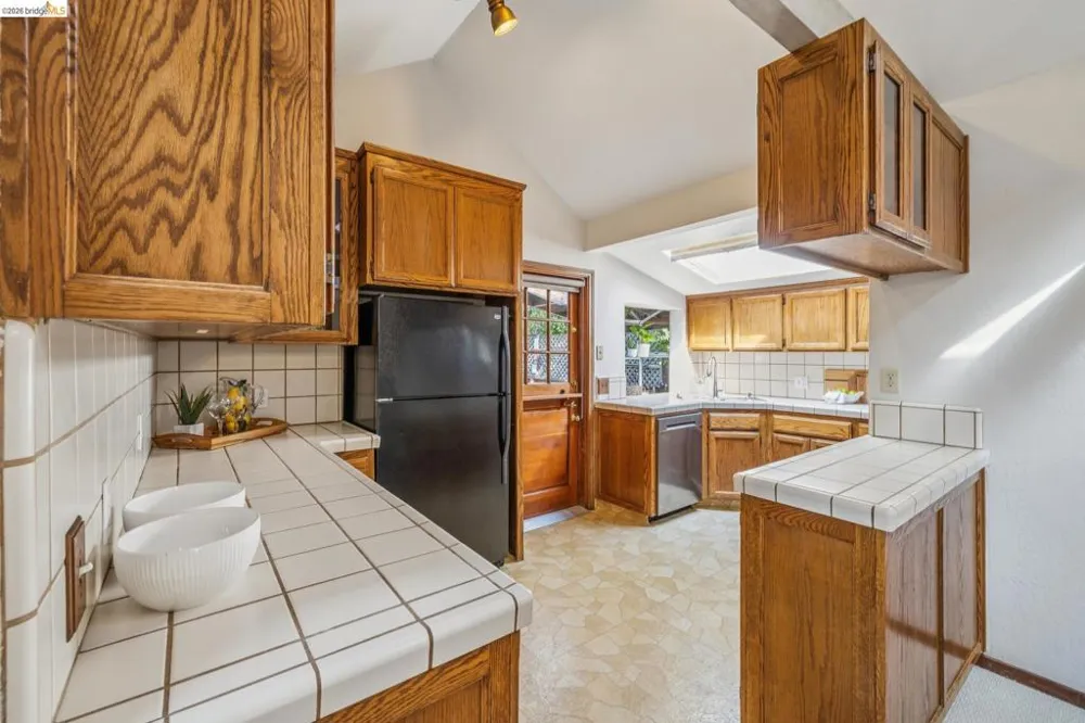 6334 Kensington Avenue Richmond, CA 94805
