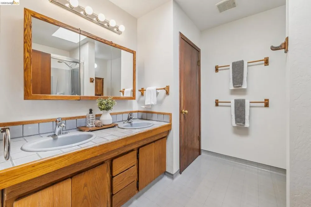 6334 Kensington Avenue Richmond, CA 94805