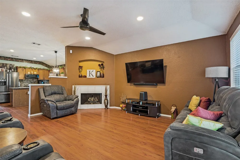 1717 Berkeley Drive Glenn Heights, TX 75154