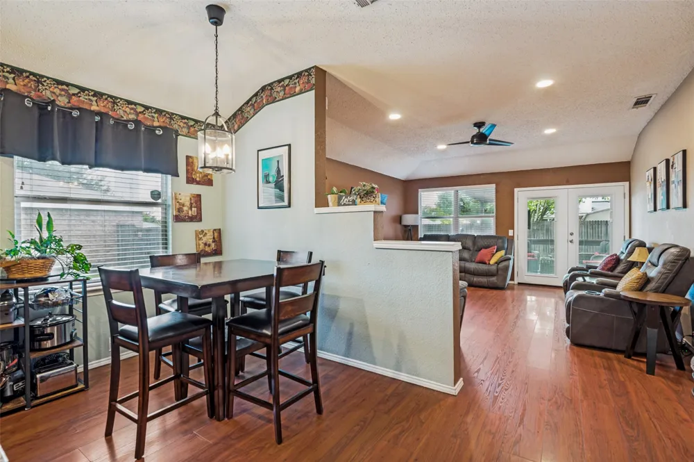 1717 Berkeley Drive Glenn Heights, TX 75154