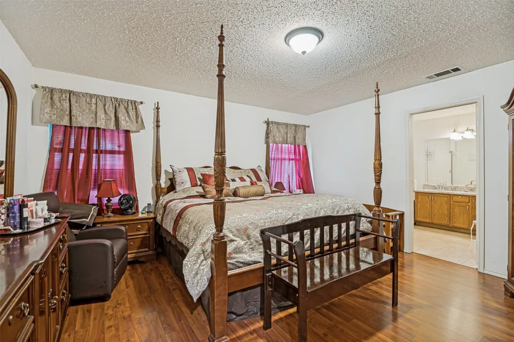 1717 Berkeley Drive Glenn Heights, TX 75154