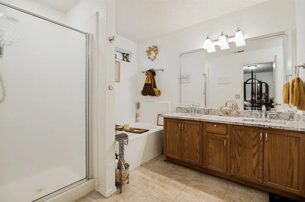 1717 Berkeley Drive Glenn Heights, TX 75154