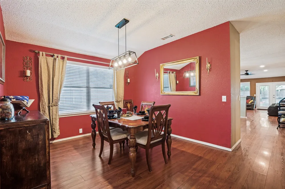 1717 Berkeley Drive Glenn Heights, TX 75154
