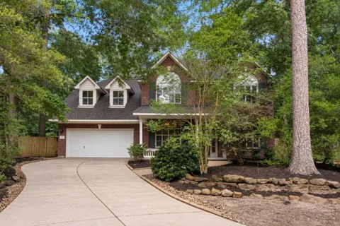 11 Alden Glen Court