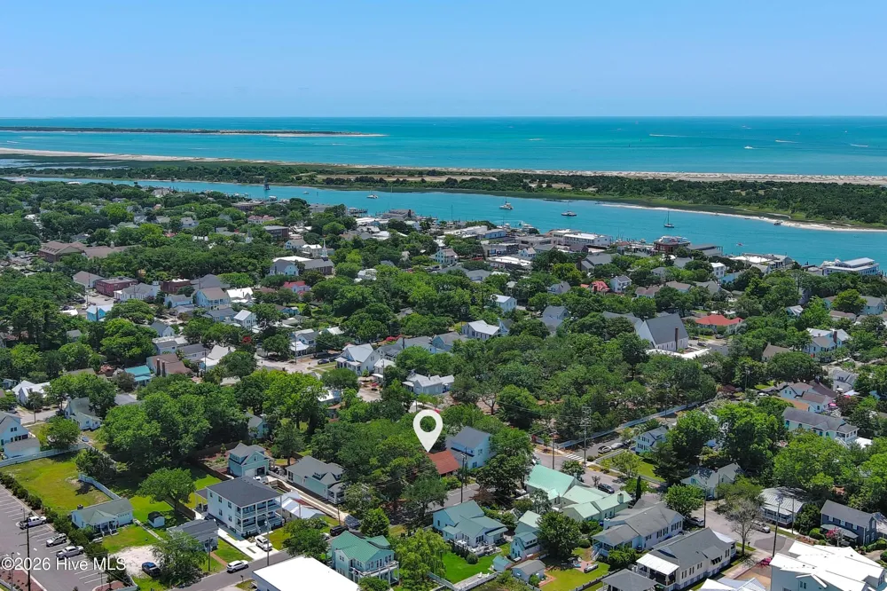 302 Moore Street Beaufort, NC 28516