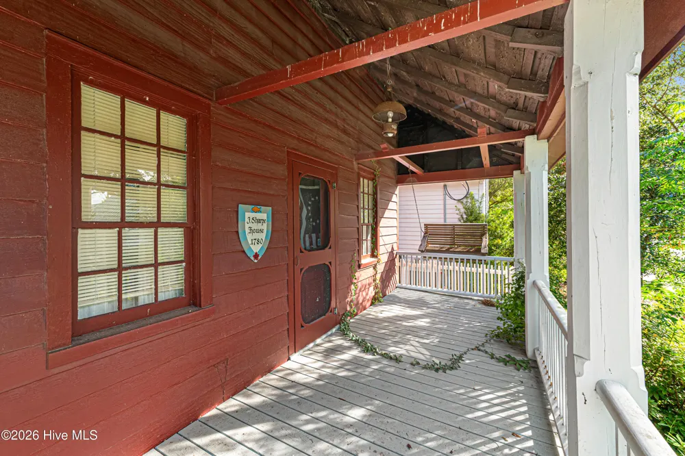 302 Moore Street Beaufort, NC 28516
