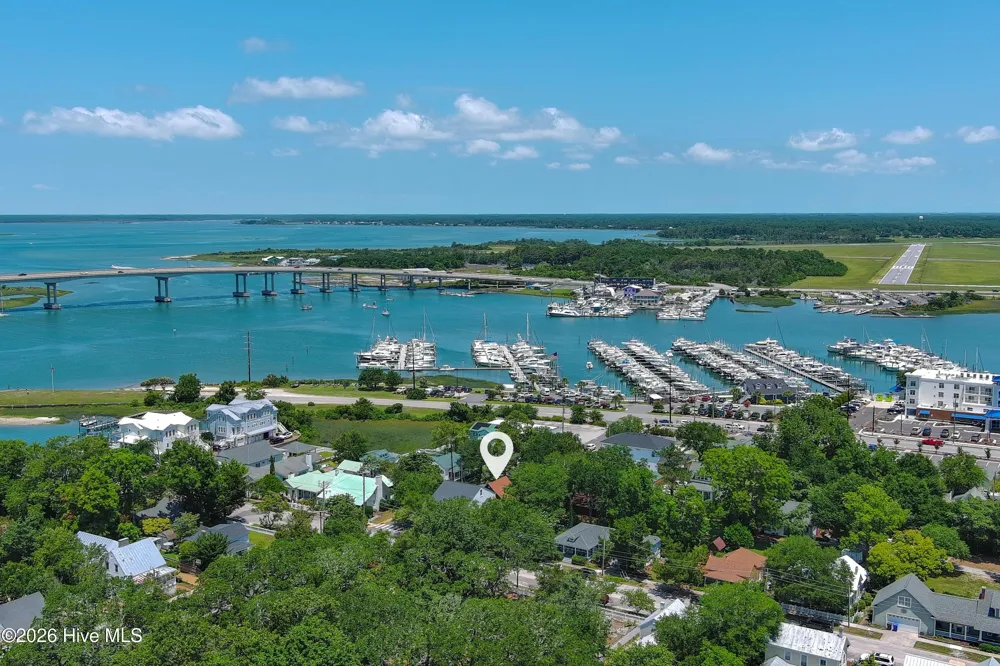 302 Moore Street Beaufort, NC 28516