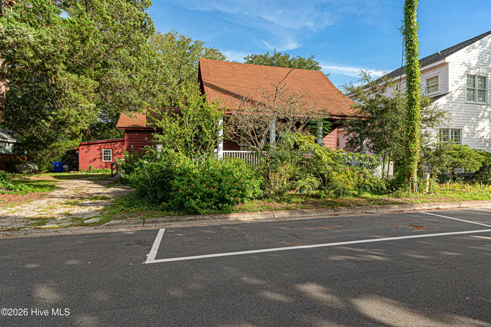 302 Moore Street Beaufort, NC 28516