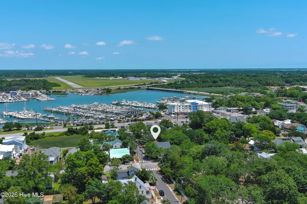 302 Moore Street Beaufort, NC 28516