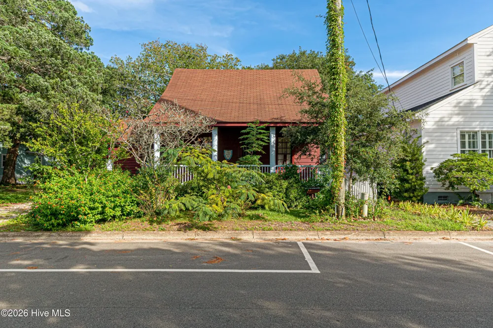 302 Moore Street Beaufort, NC 28516