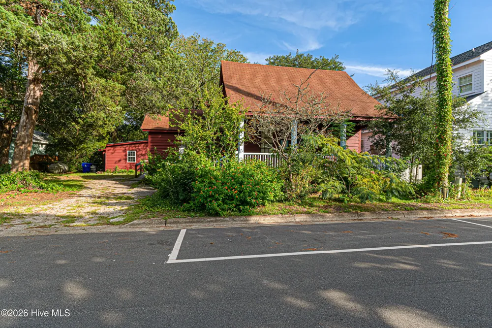 302 Moore Street Beaufort, NC 28516