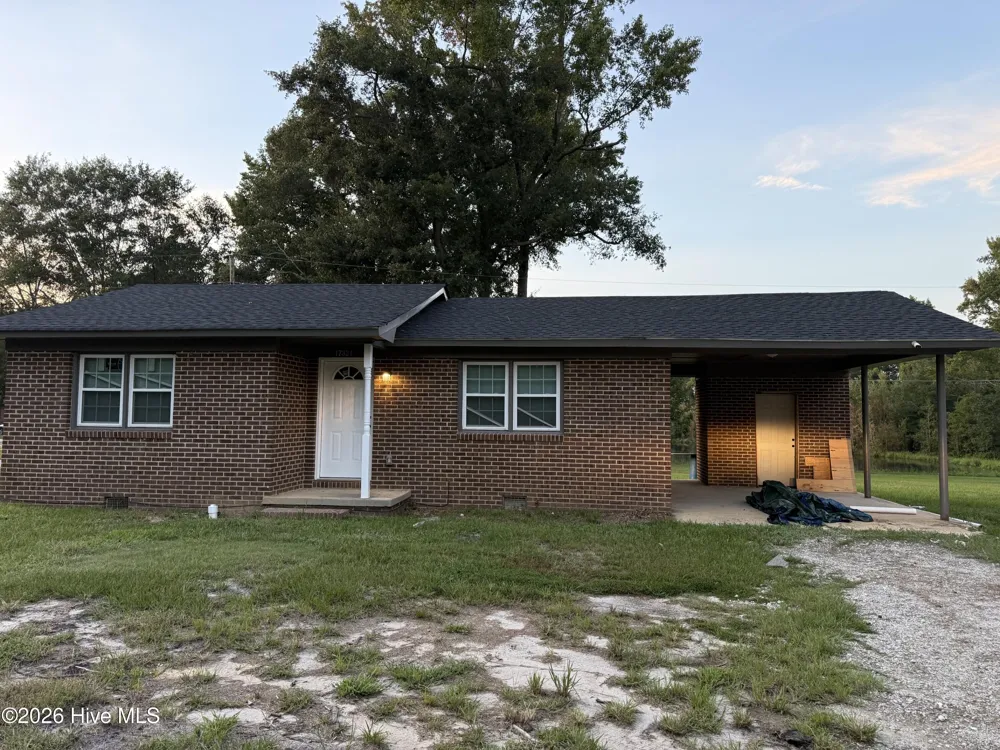 17321 Old Lumberton Road Laurinburg, NC 28352