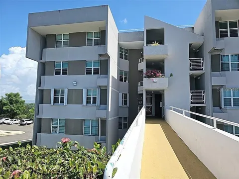 EDIF F APTO 4205 CON. BALCONES DE MONTE REAL