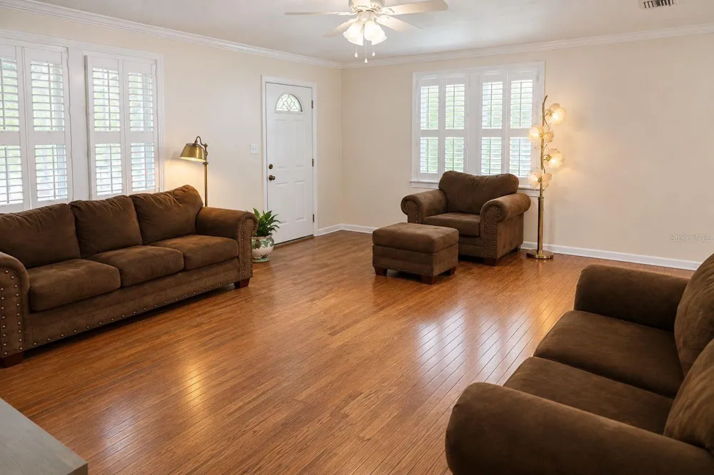 8231 SWAN LAKE ROAD Melrose, FL 32666