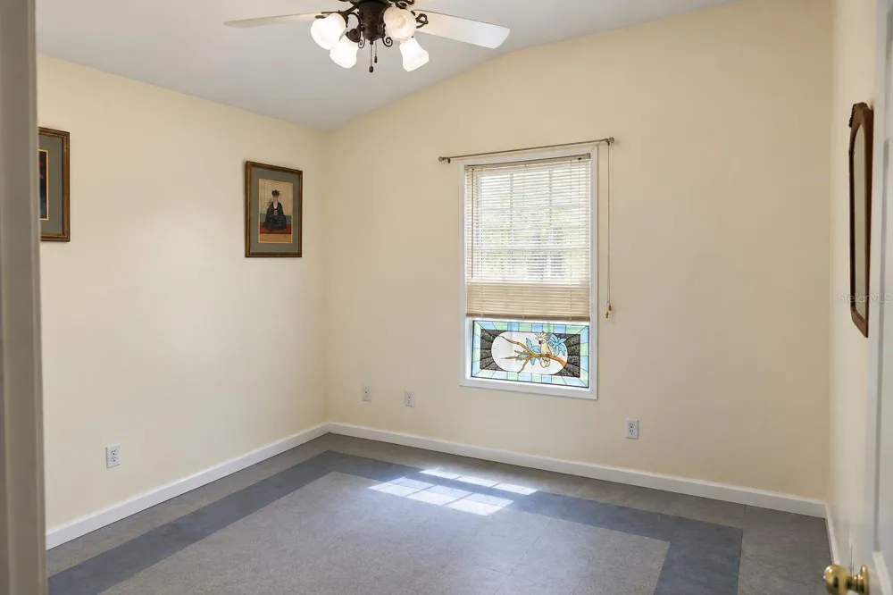 8231 SWAN LAKE ROAD Melrose, FL 32666