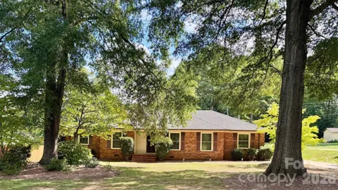 13507 Four Oaks Lane