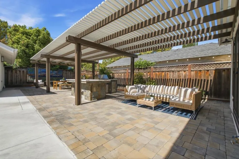 1063 Carolyn Avenue San Jose, CA 95125