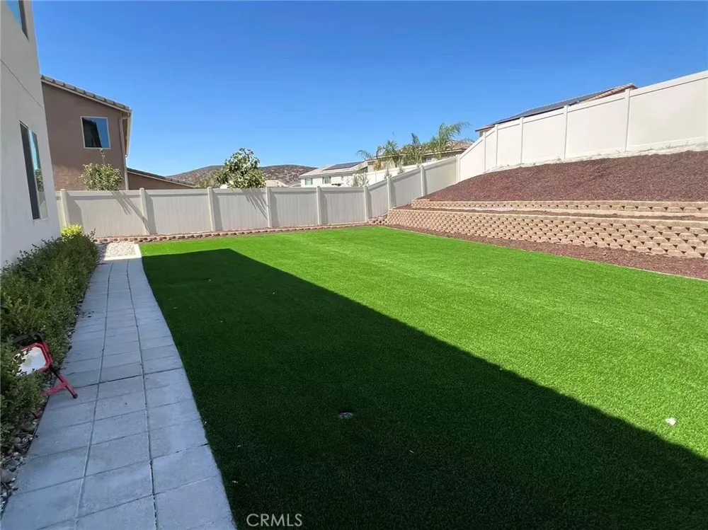 33056 saint emilion Winchester, CA 92596