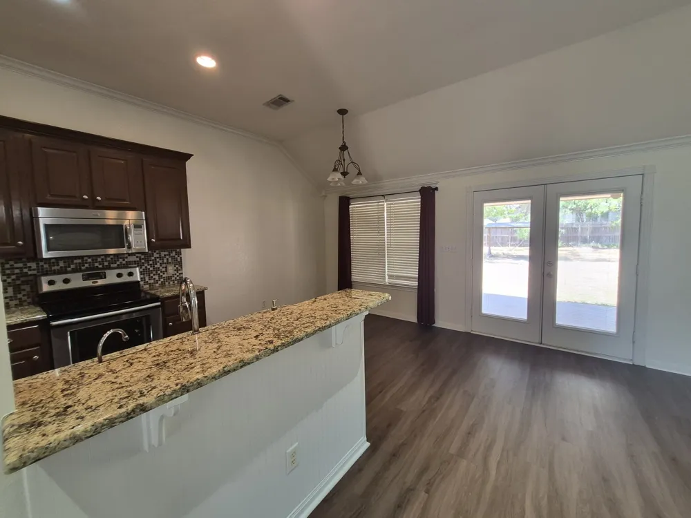 5517 Stillhouse Hollow Waco, TX 76708