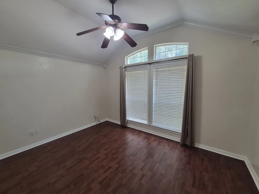 5517 Stillhouse Hollow Waco, TX 76708