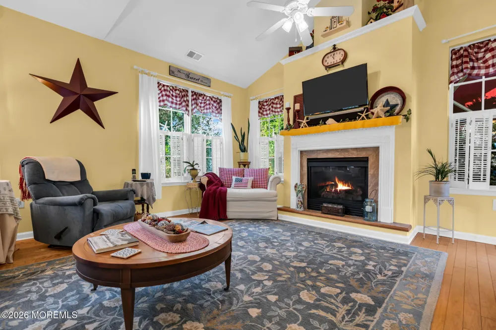 20 Windy Reef Court Barnegat, NJ 08005