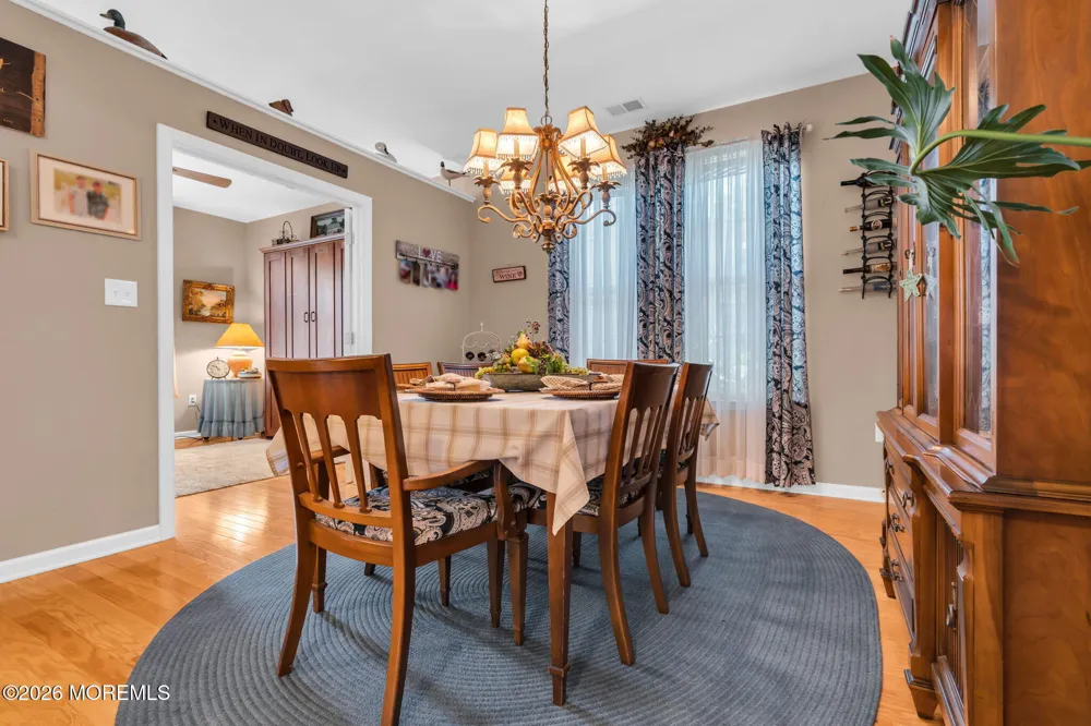 20 Windy Reef Court Barnegat, NJ 08005
