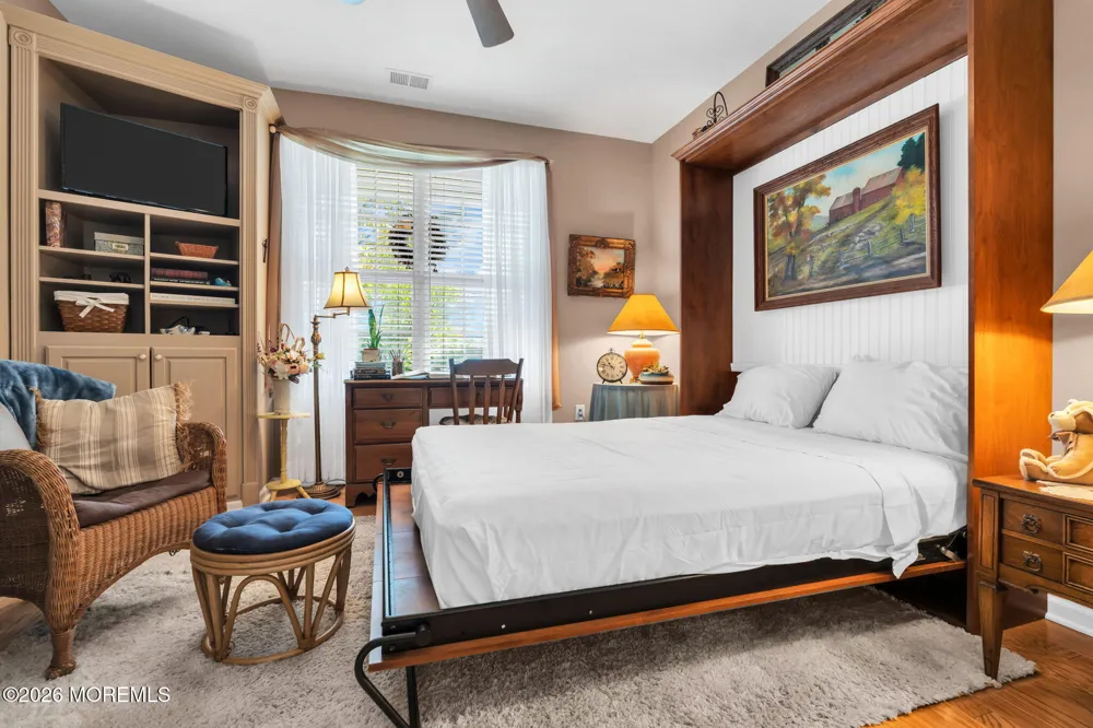 20 Windy Reef Court Barnegat, NJ 08005