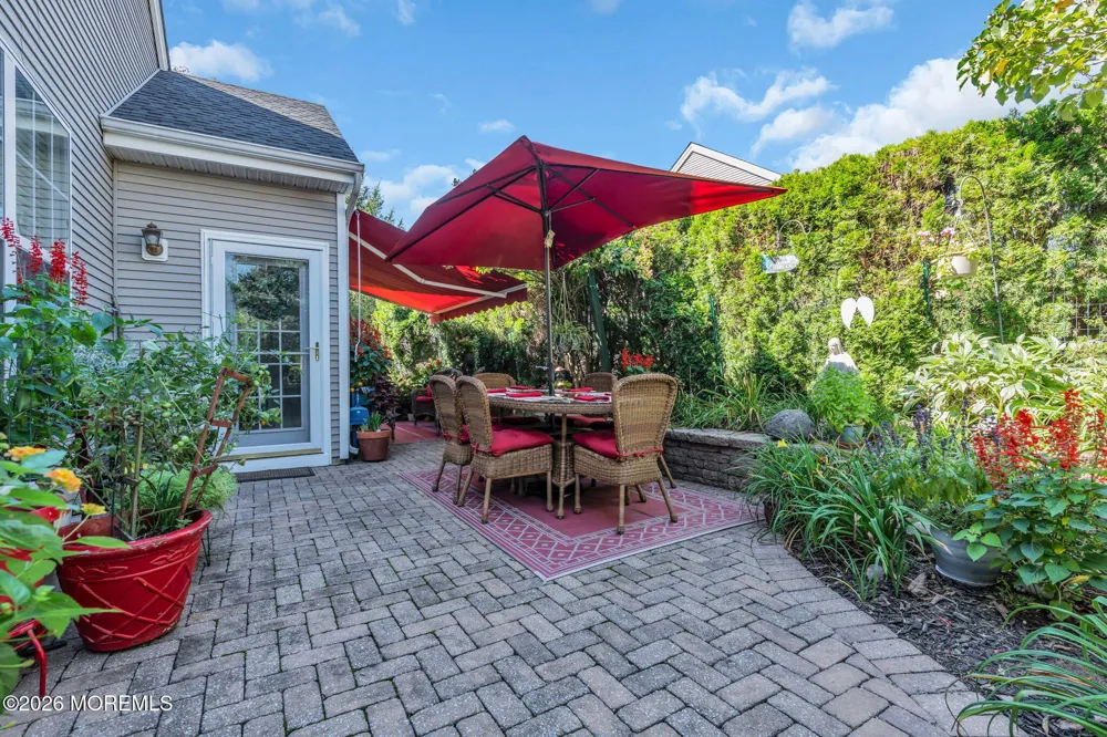20 Windy Reef Court Barnegat, NJ 08005