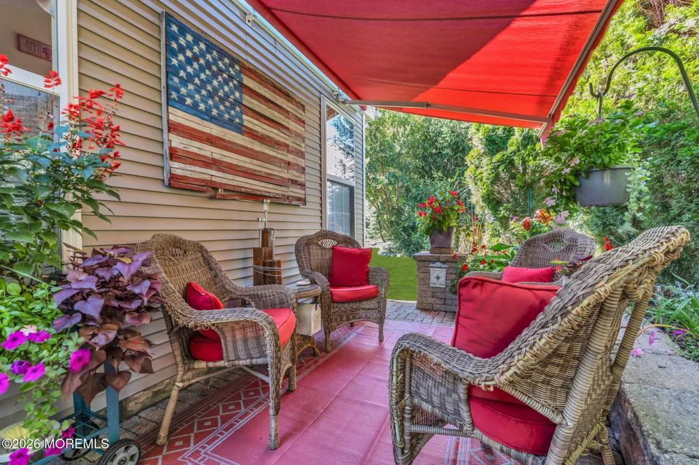 20 Windy Reef Court Barnegat, NJ 08005