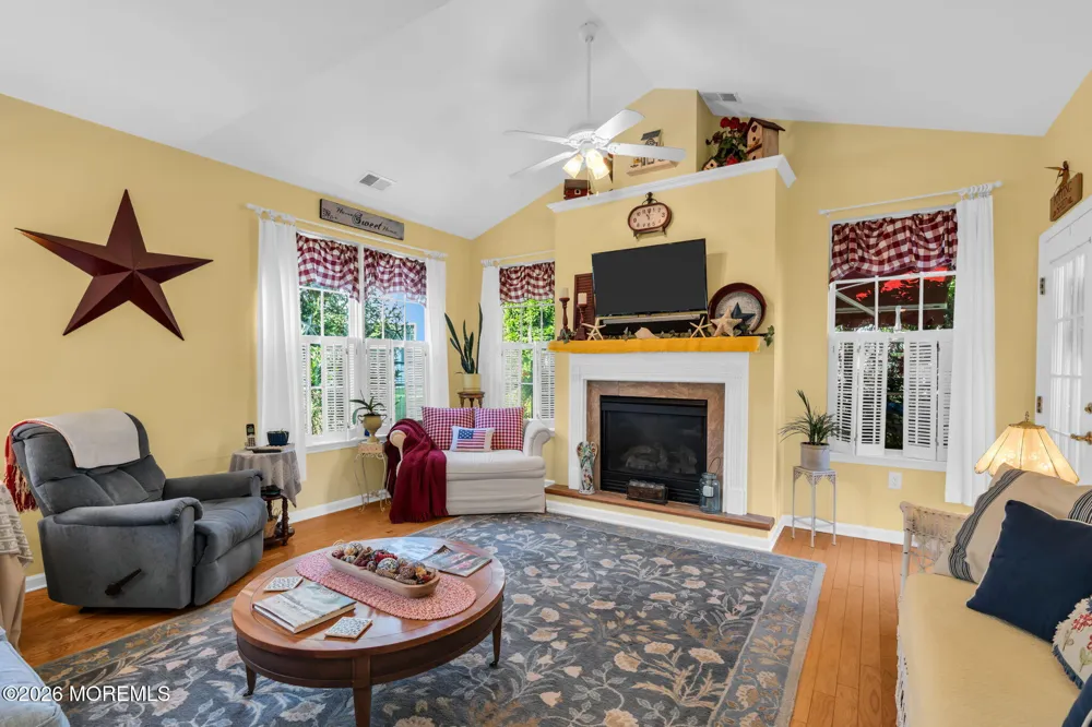 20 Windy Reef Court Barnegat, NJ 08005