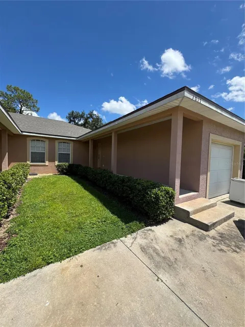 1011 FOX LAKE DRIVE