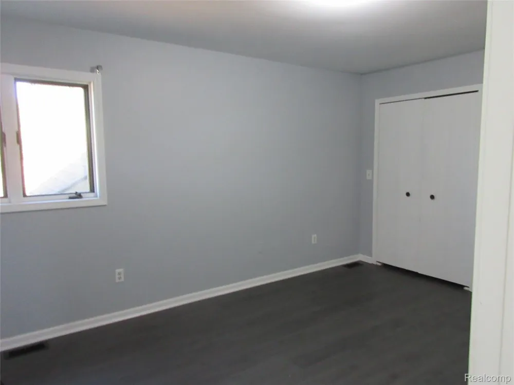 13760 Plumbrook Sterling Heights City, MI 48312