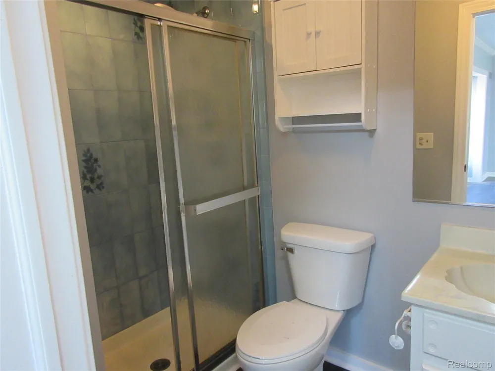 13760 Plumbrook Sterling Heights City, MI 48312