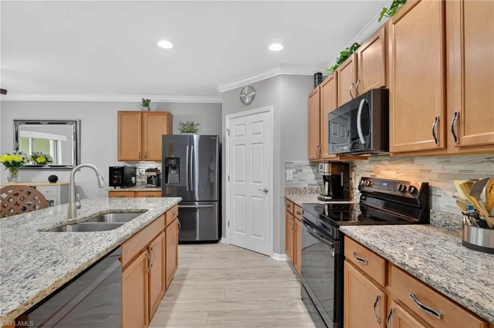 3329 Apple Blossom Drive Alva, FL 33920