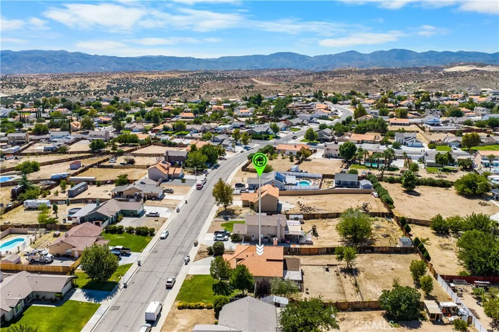 6990 Loma Vista Hesperia, CA 92345