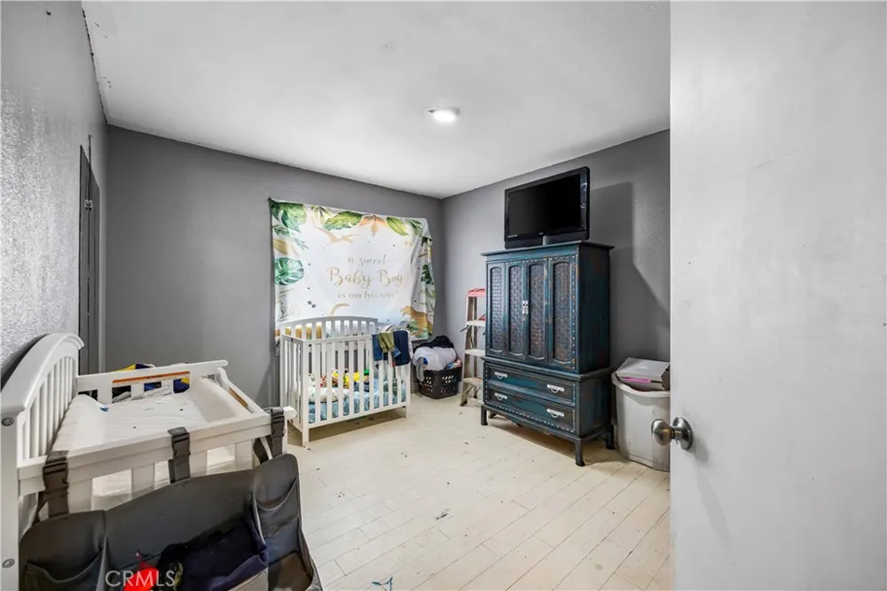 6990 Loma Vista Hesperia, CA 92345