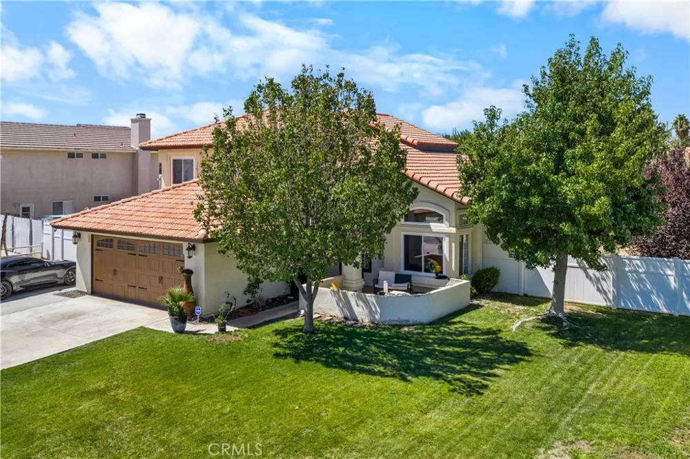 6990 Loma Vista Hesperia, CA 92345