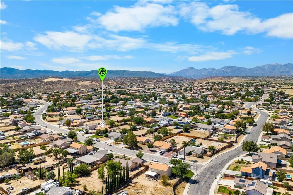 6990 Loma Vista Hesperia, CA 92345