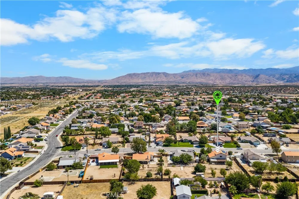 6990 Loma Vista Hesperia, CA 92345