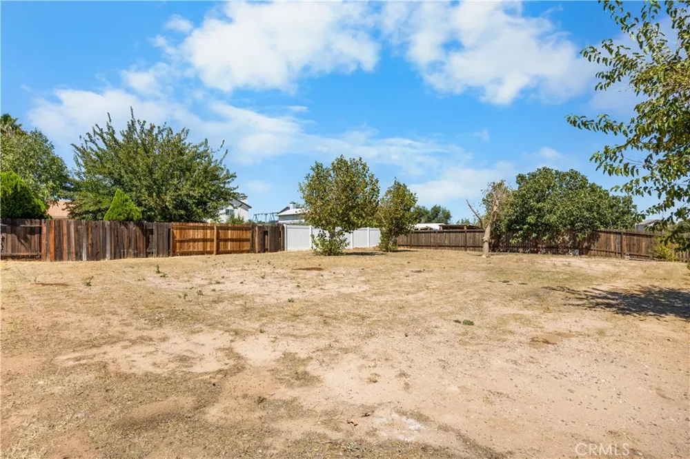 6990 Loma Vista Hesperia, CA 92345
