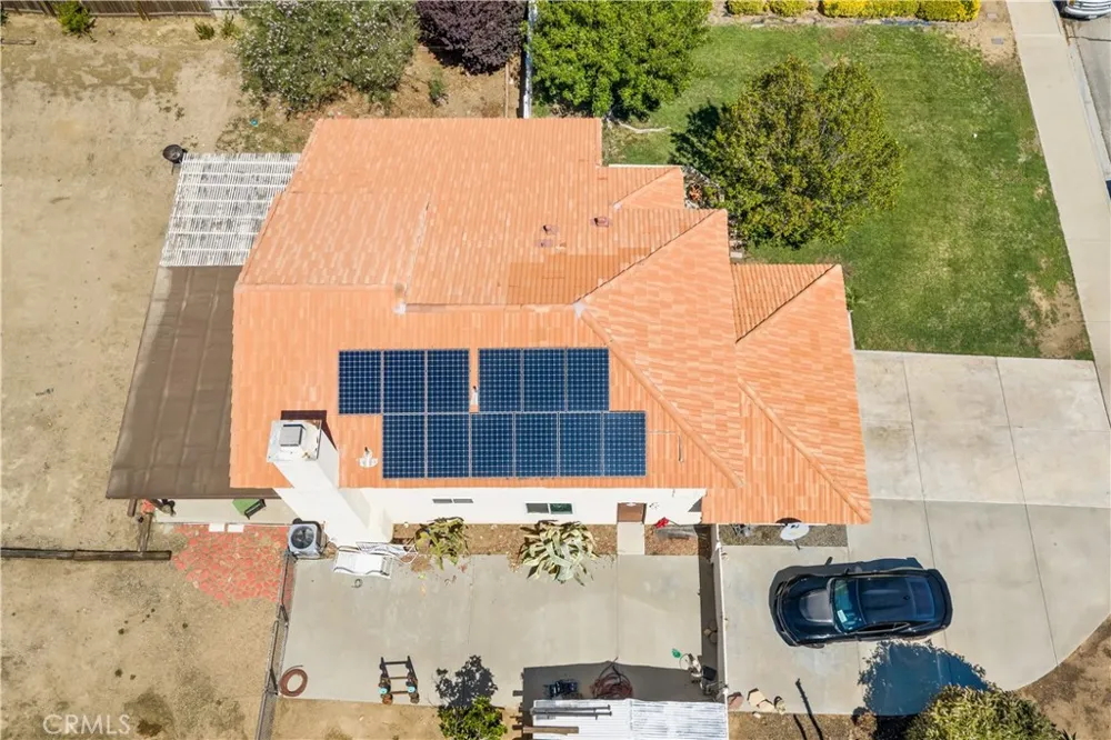 6990 Loma Vista Hesperia, CA 92345