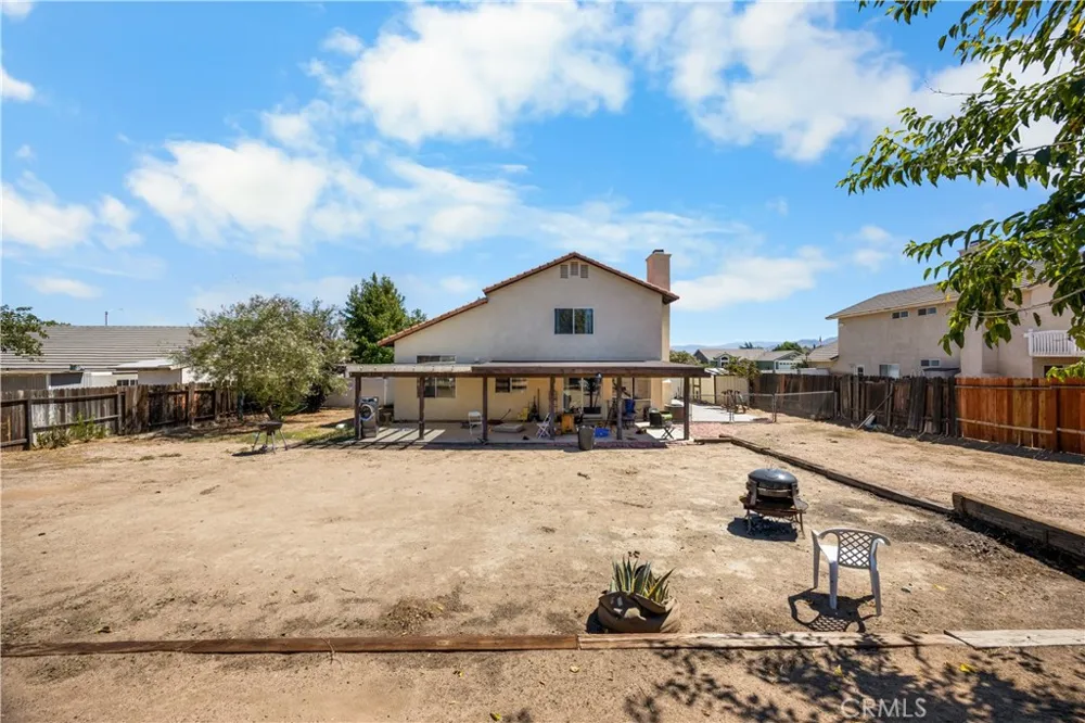 6990 Loma Vista Hesperia, CA 92345