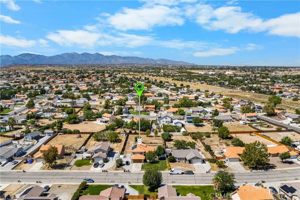 6990 Loma Vista Hesperia, CA 92345