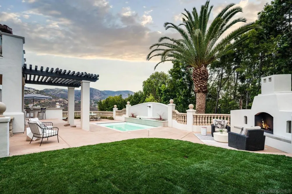 7823 Calle Cima Rancho Santa Fe, CA 92067