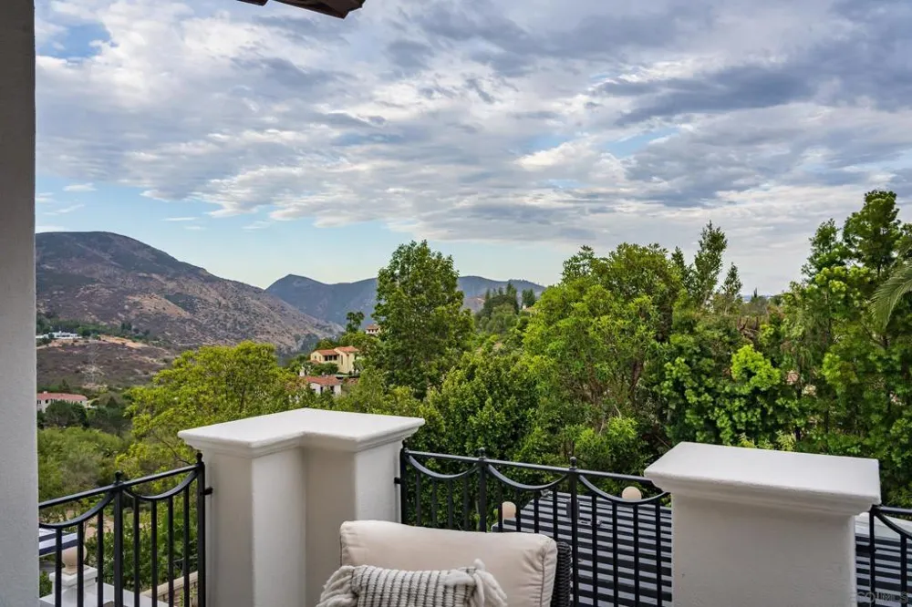 7823 Calle Cima Rancho Santa Fe, CA 92067