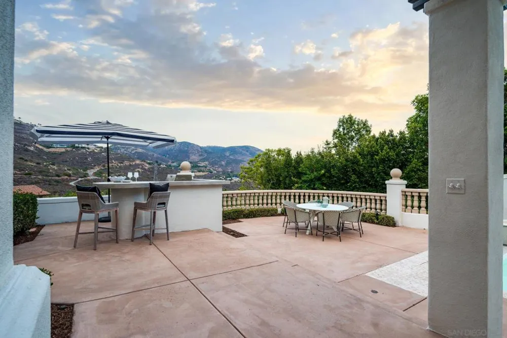 7823 Calle Cima Rancho Santa Fe, CA 92067