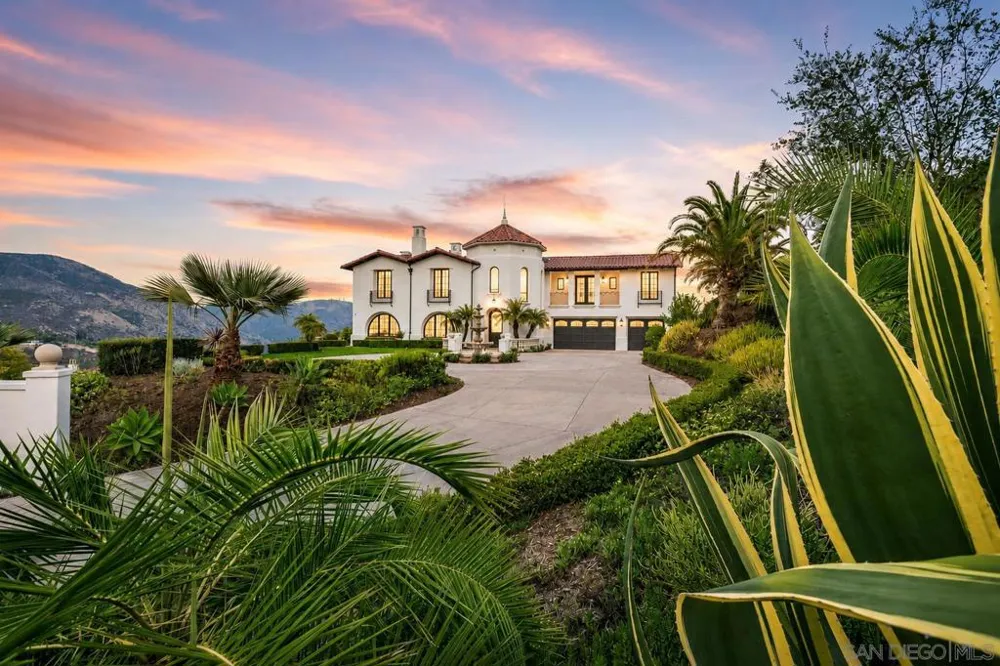 7823 Calle Cima Rancho Santa Fe, CA 92067